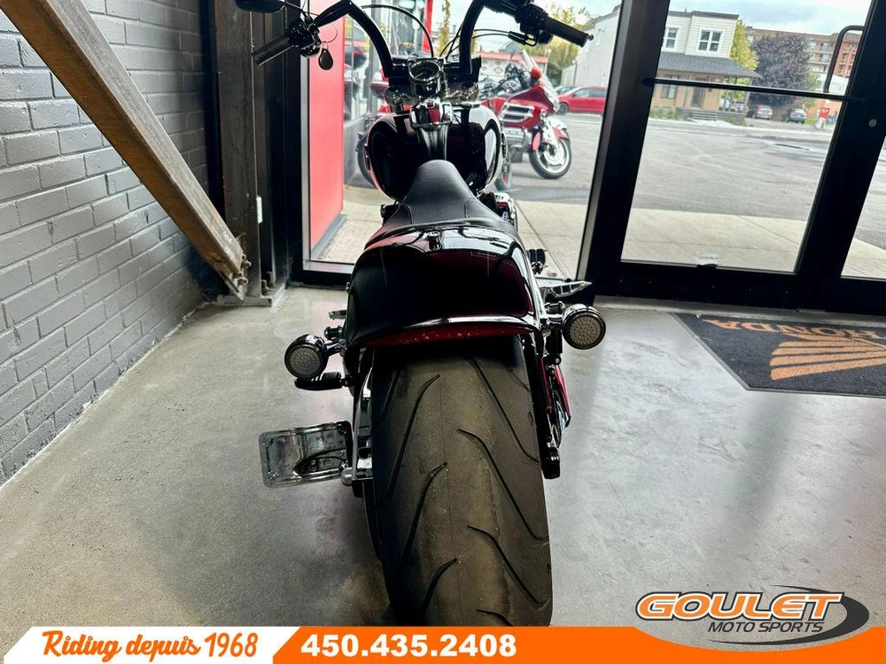 Harley-davidson Breakout 2014 alt