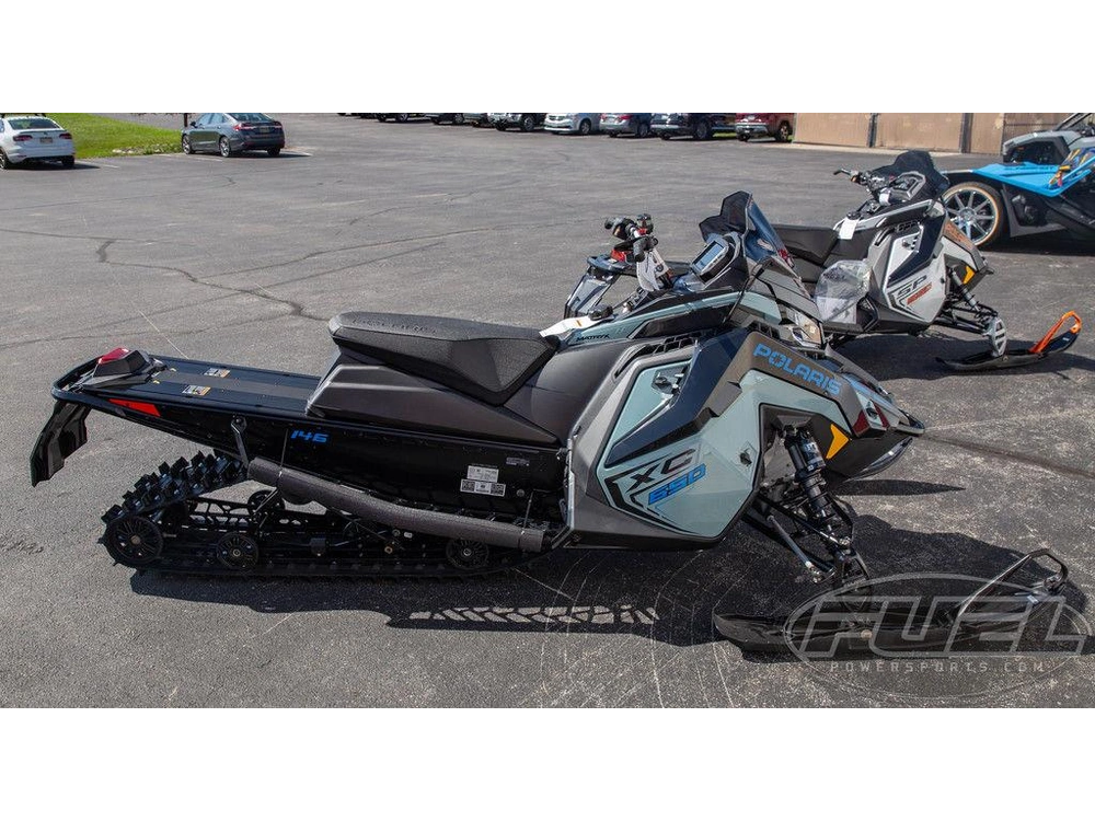 2026 Polaris 650 Switchback Xc 146 Gloss Black / Blue Dusk alt