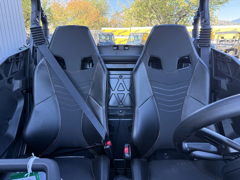 2027 Can-am Commander Xt-p 1000r alt
