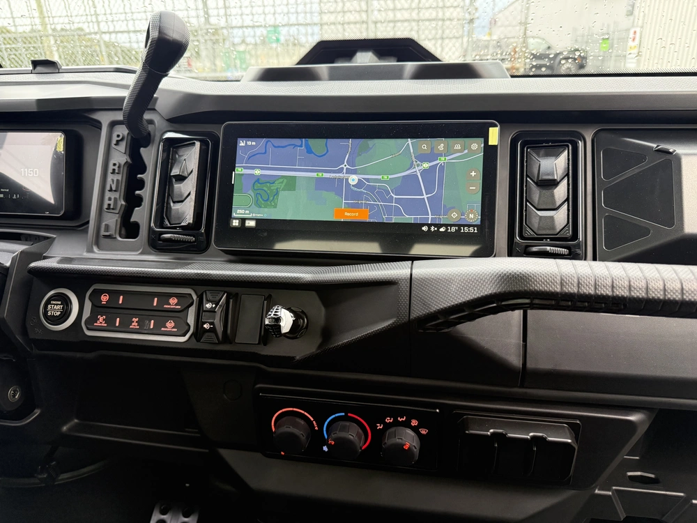 2027 Can-am Defender Limited Cab Hd11 alt