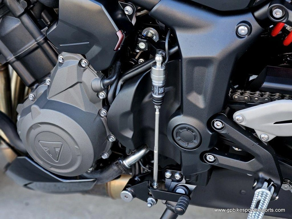 2026 Triumph Trident 800 Jet Black