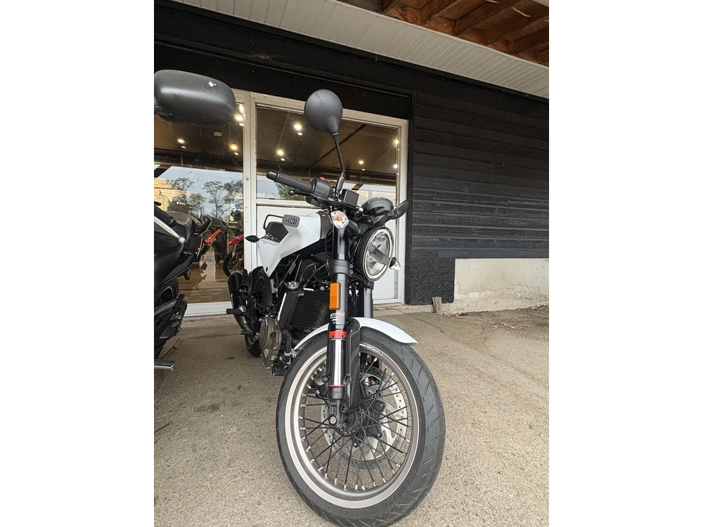 2022 Husqvarna Vitpilen 401 alt