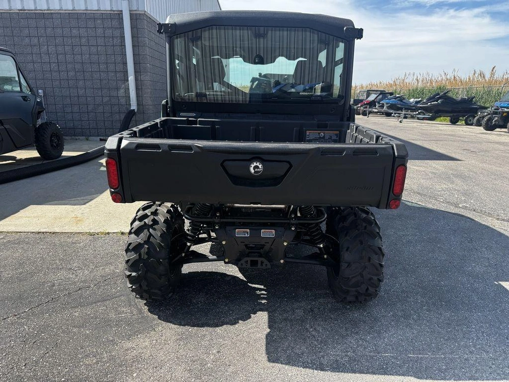 2026 Can-am Defender Max Dps Cab Hd10