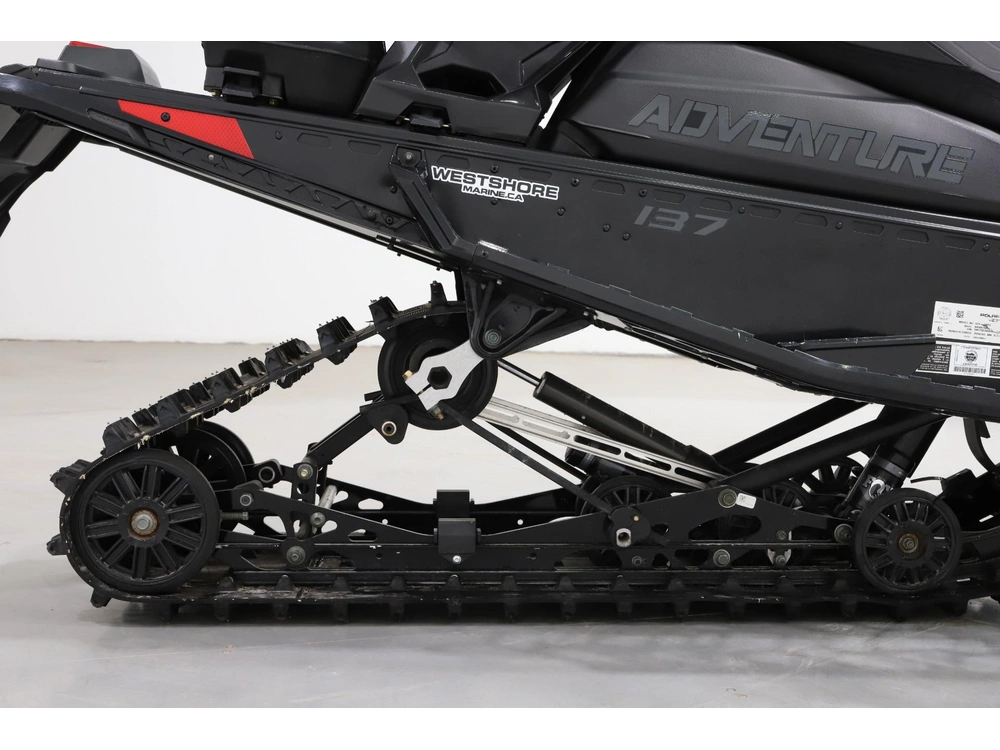2024 Polaris 650 Indy Adventure 137 alt