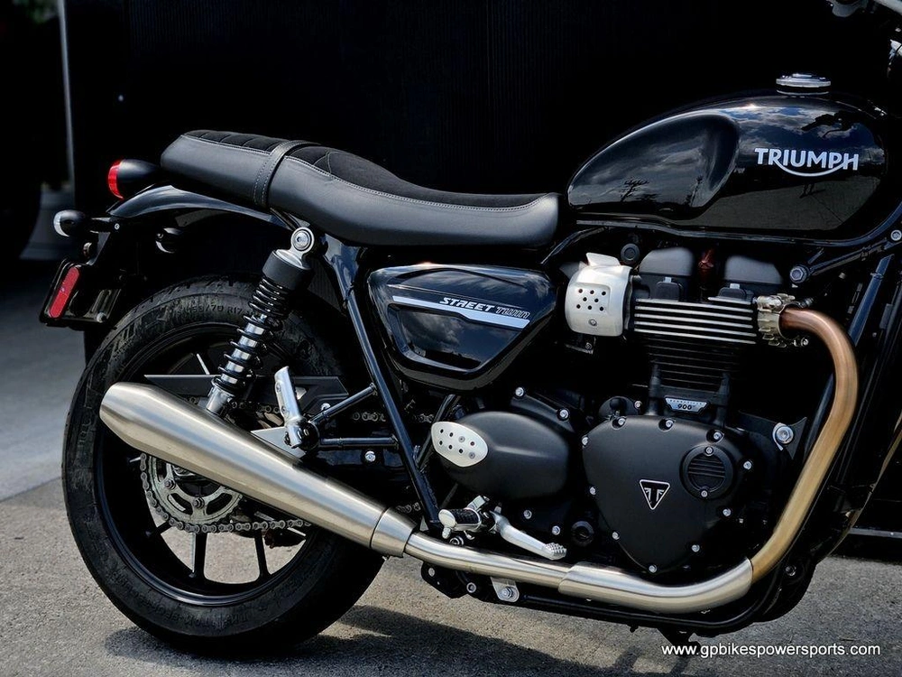 2019 Triumph Street Twin Jet Black