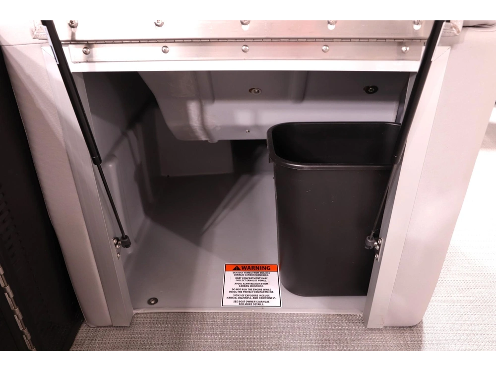 2024 Other 26l Stern Radius Top Deck With Slide alt