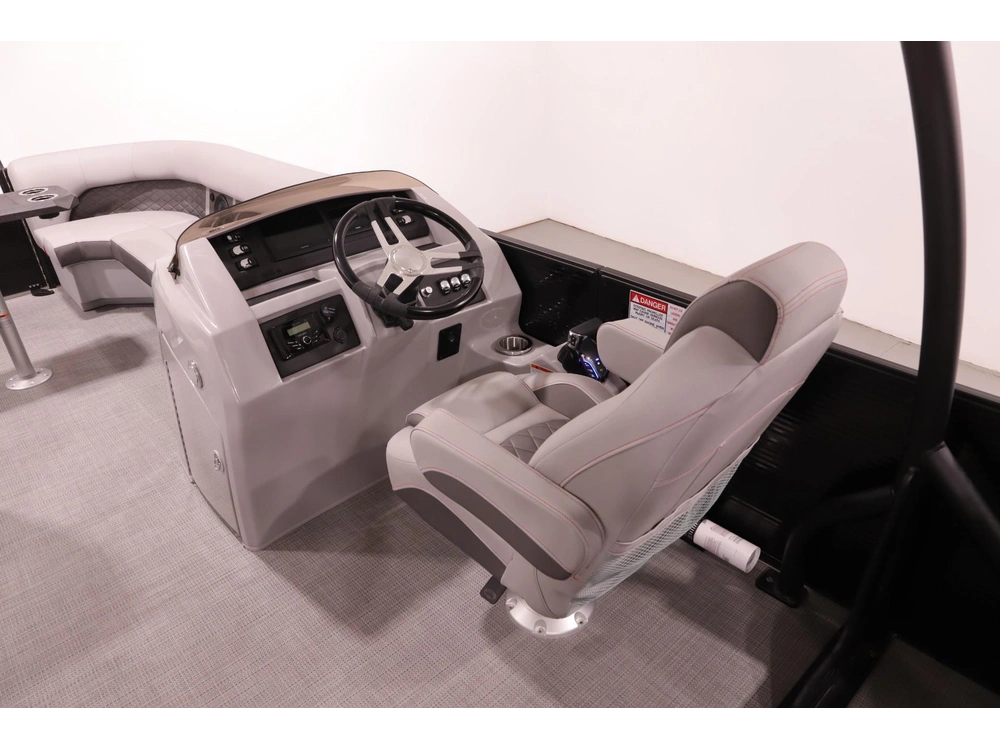 2024 Other 26l Stern Radius Top Deck With Slide alt