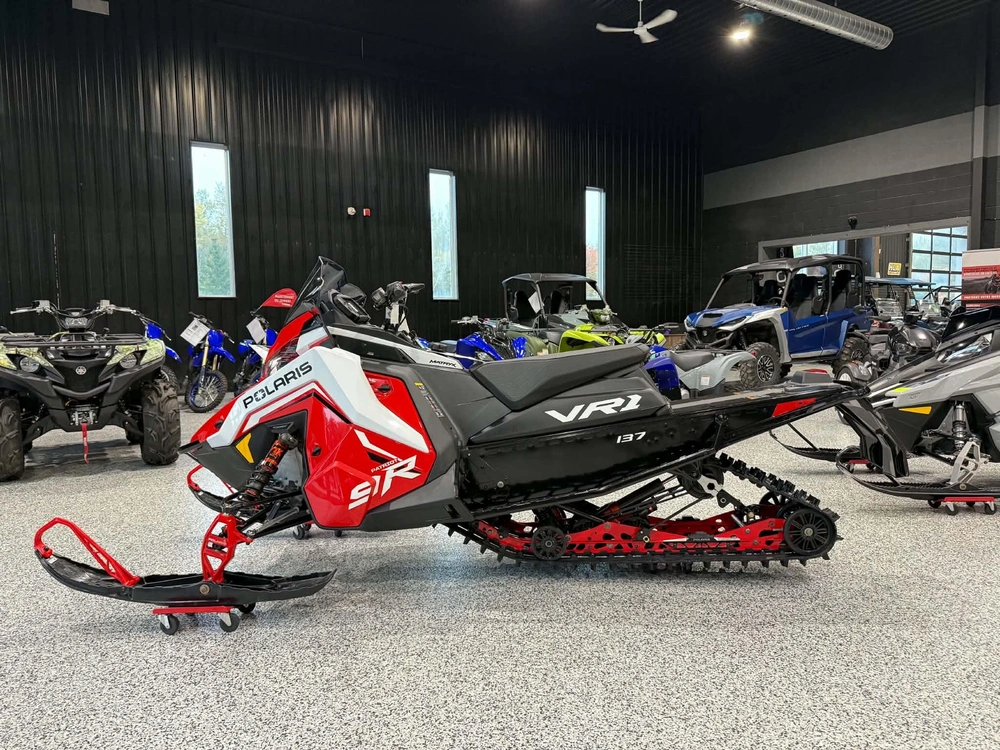 2027 Polaris Indy Vr1 137 alt