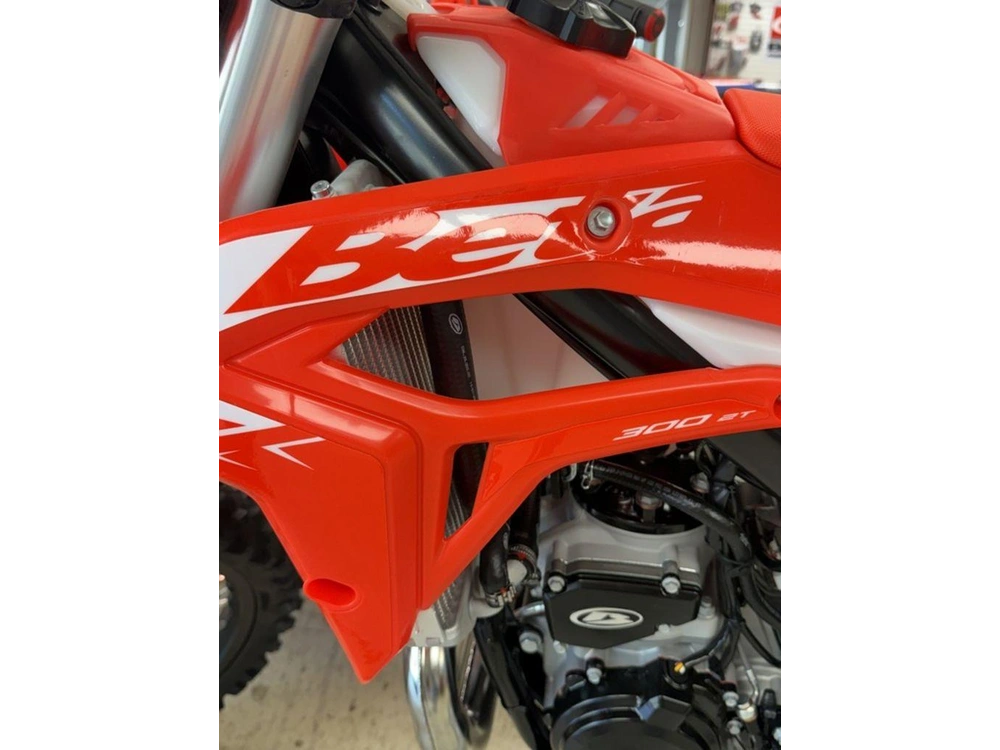 2027 Beta 300 X-trainer Low Boy