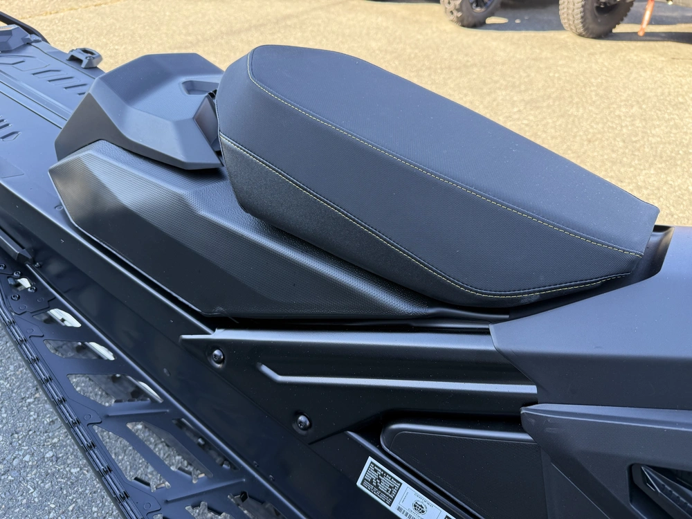 2027 Ski-doo Summit Neo 600 Efi (55) Cobra Flexedge 1.6' E.s. Lac alt
