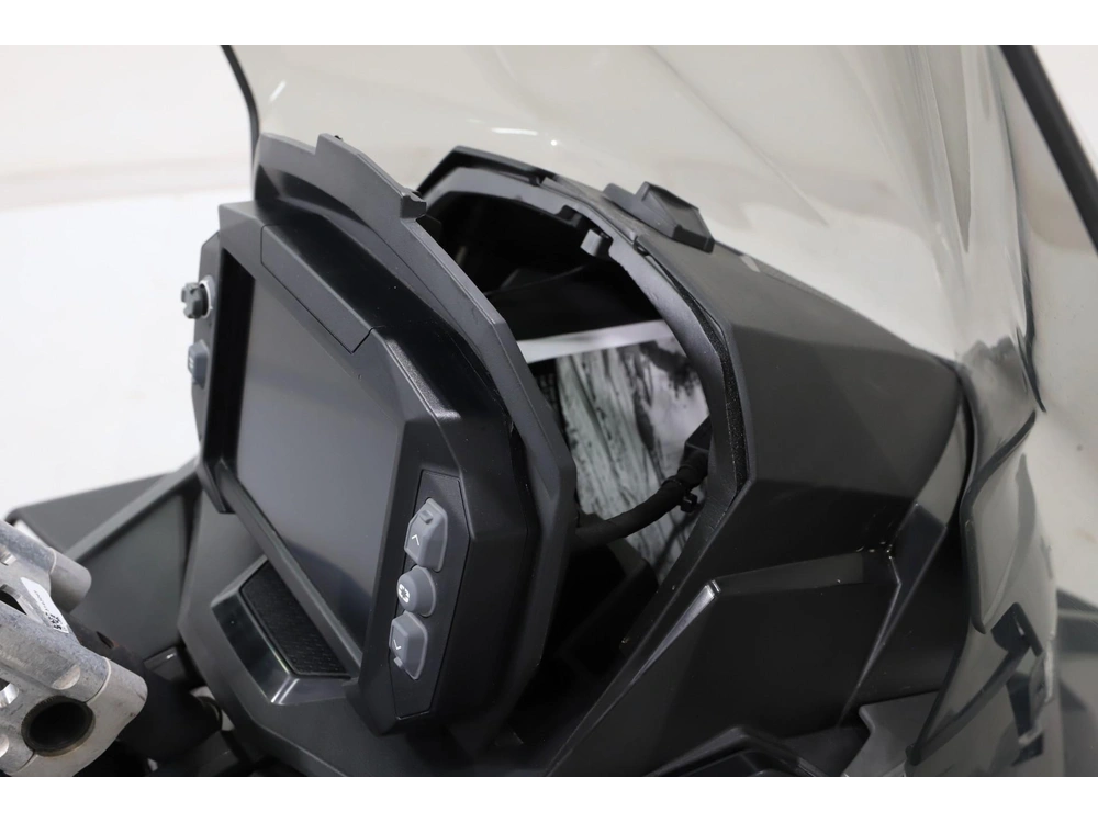 2024 Polaris Prostar S4 Indy Adventure 137 alt