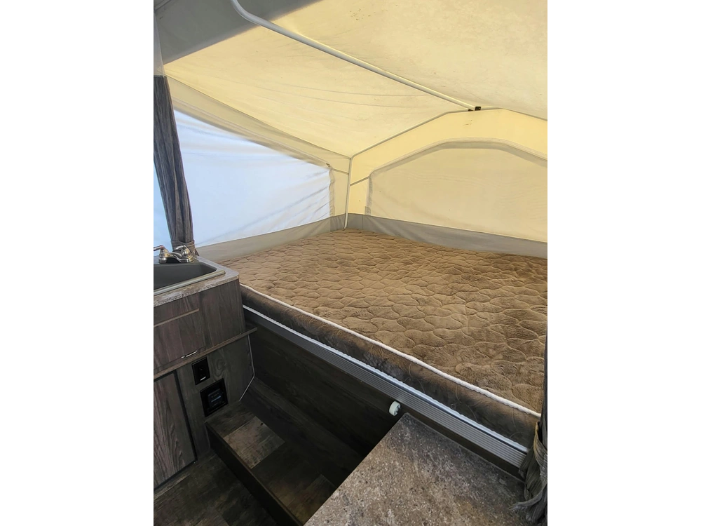 2018 Rockwood Freedom 1640ltd alt