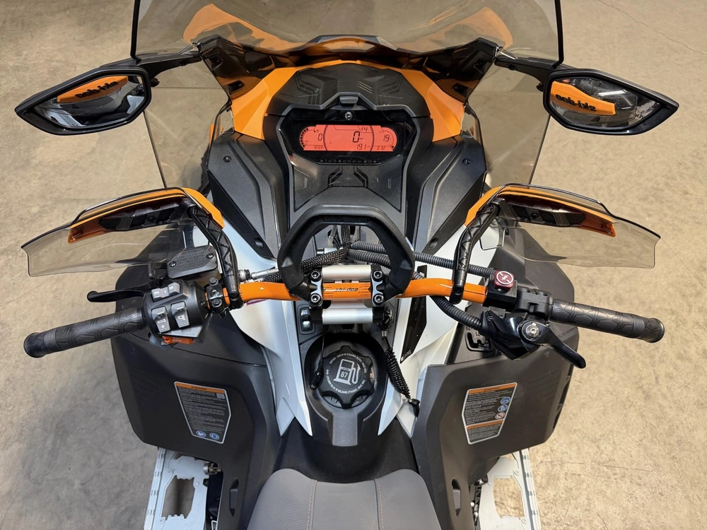 Ski-doo Expedition Se 900 Ace Bas Km 2023 alt