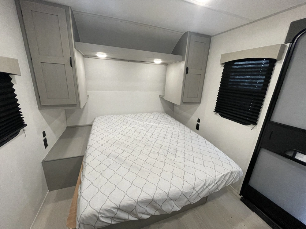 2026 Coachmen Clipper 17fq