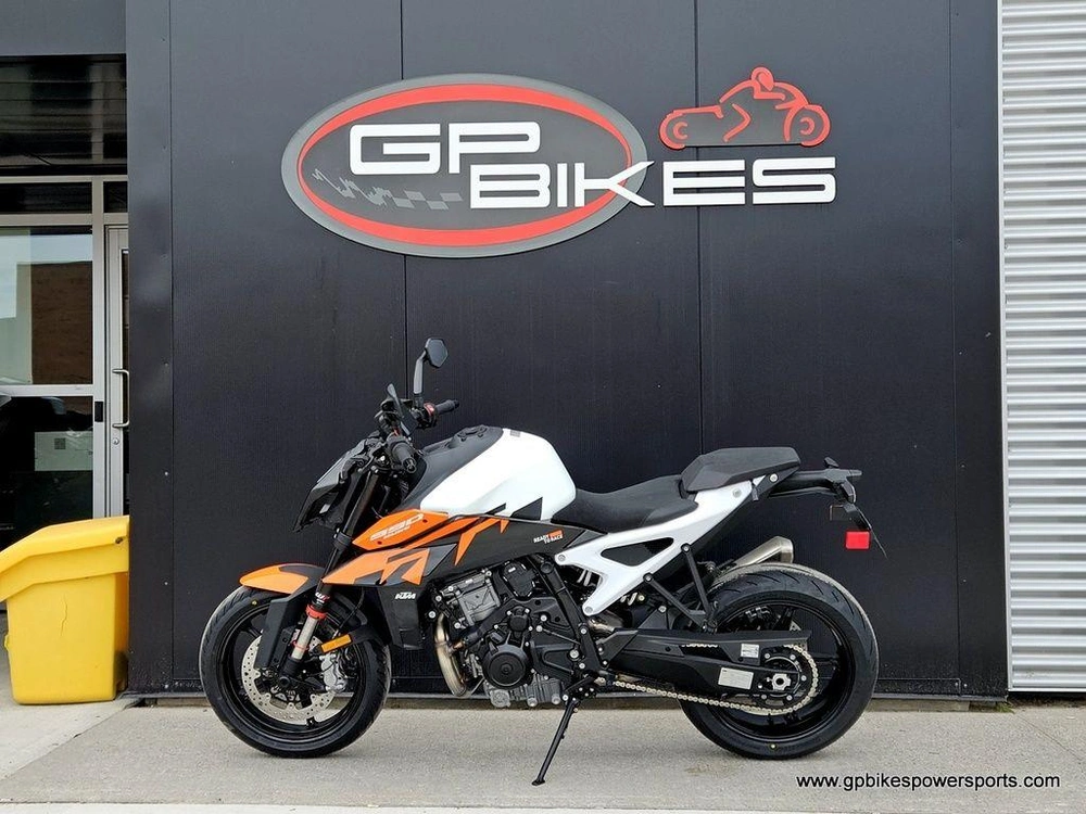 2027 Ktm 990 Duke