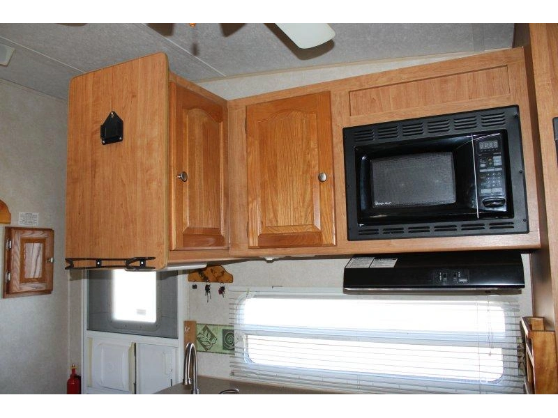 2009 Forest River Flagstaff 8528bhss alt