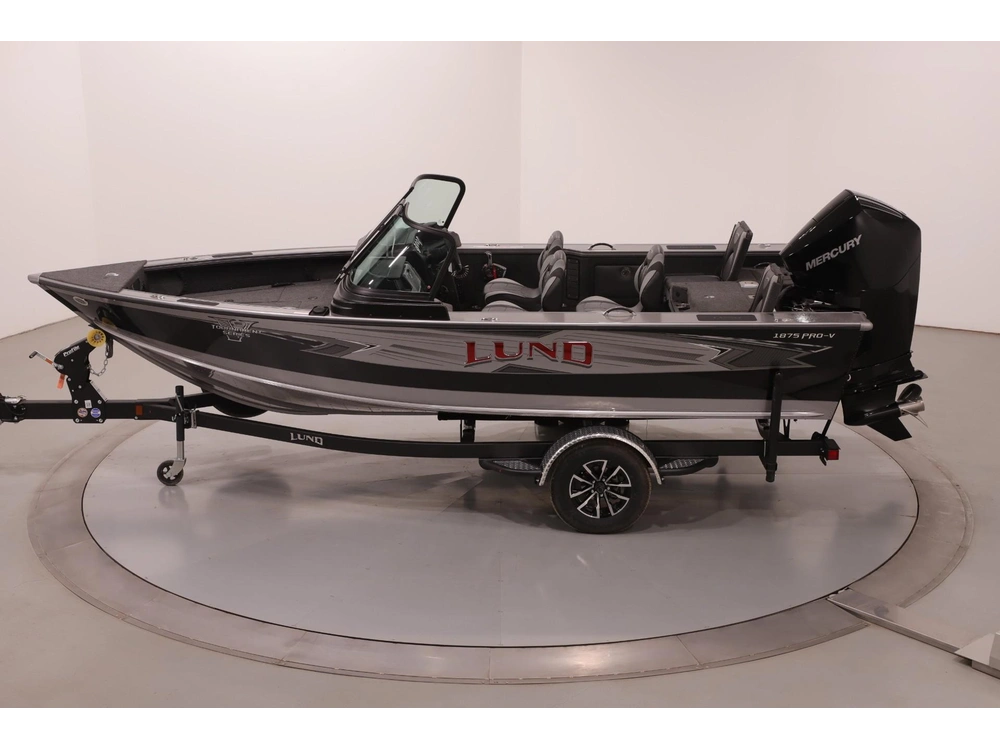 2026 Lund Boat Co 1875 Pro V Sport alt