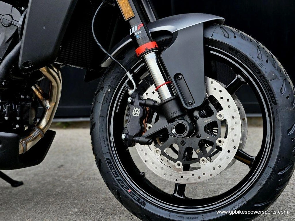 2025 Husqvarna Vitpilen 801