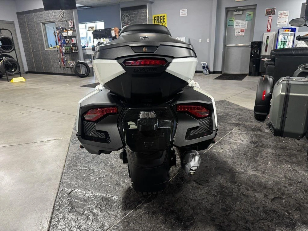 2026 Can-am Spyder Rt Limited Platine