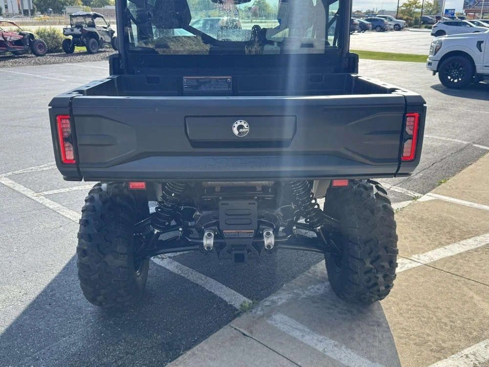 2026 Can-am Defender Max Xt Cab Hd11