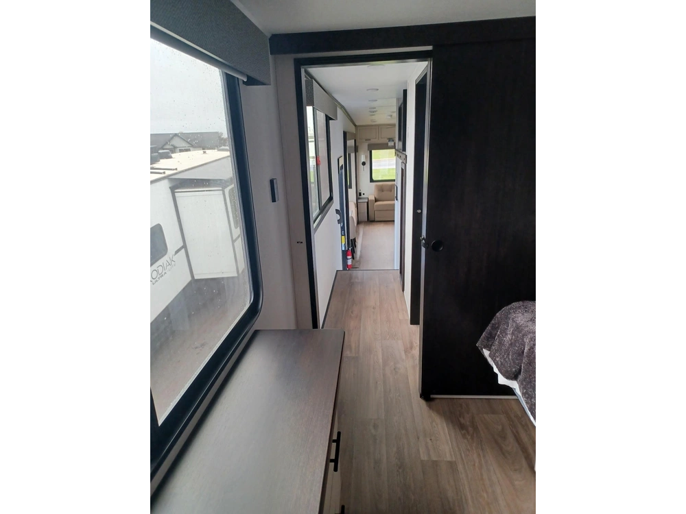 2027 Forest River Sabre 36 Flx alt