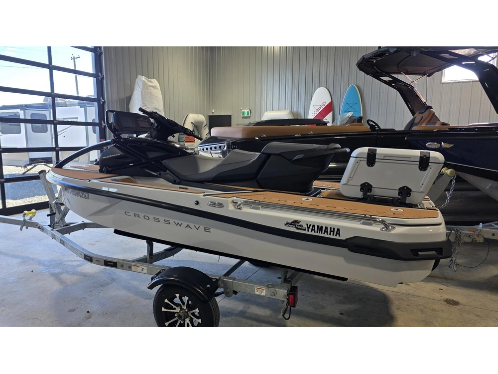 Yamaha Crosswave 2026 alt