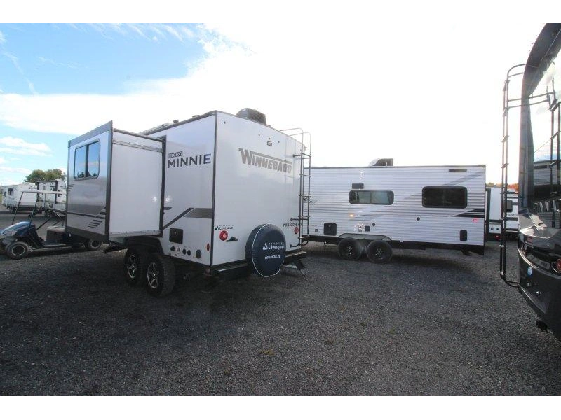 2023 Winnebago Minnie 1808fb