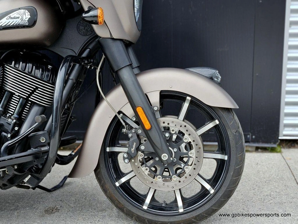 2019 Indian Motorcycle Chieftain Dark Horse® Bronze Smoke