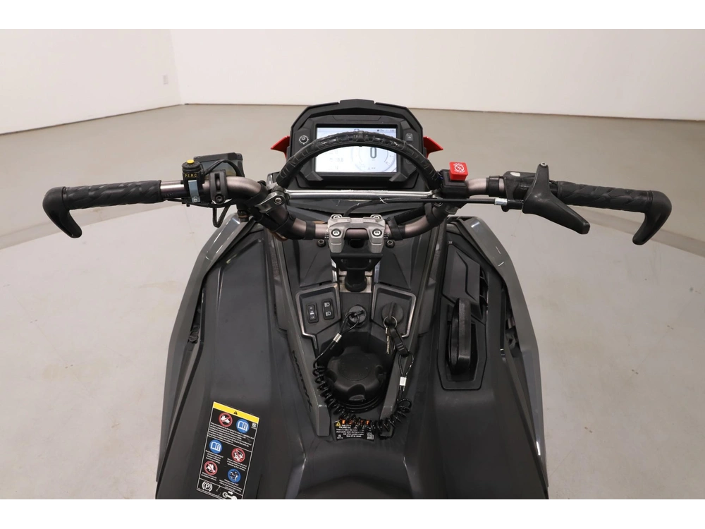 2025 Polaris 850 Rmk Khaos 155 - Only 459 Miles! alt