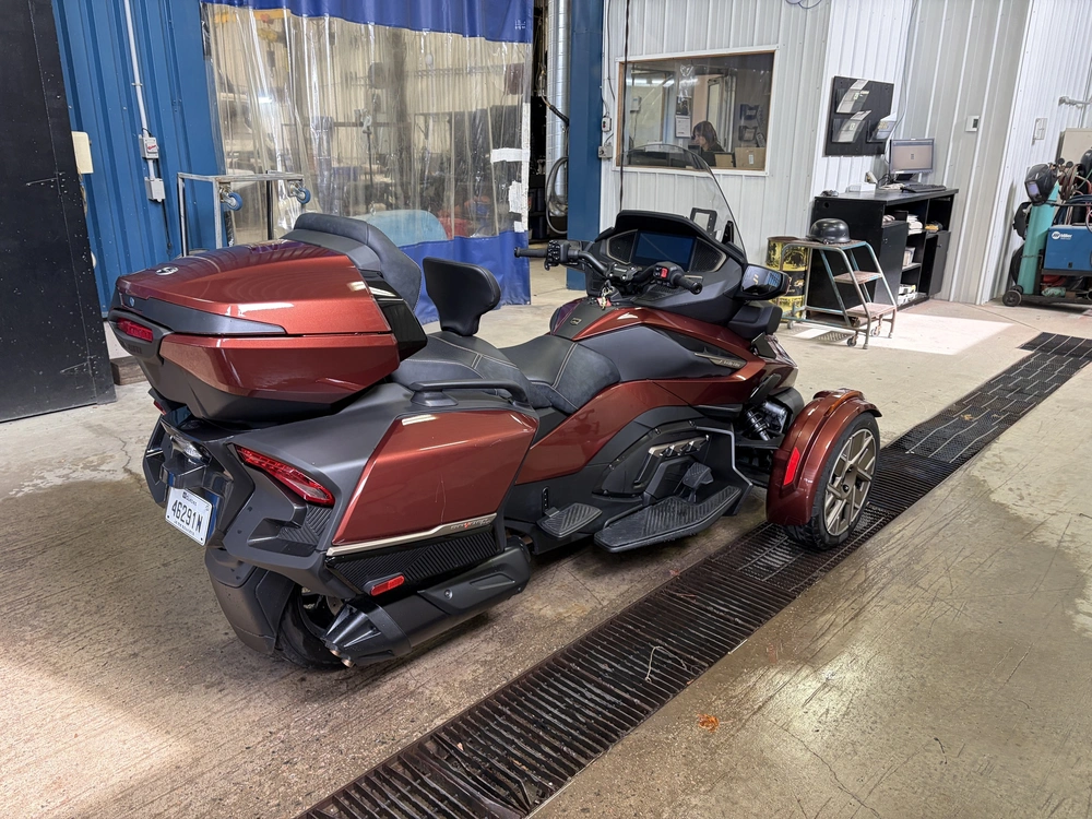 Can-am Spyder Rt Ltd Sea-to-sky 2026 alt