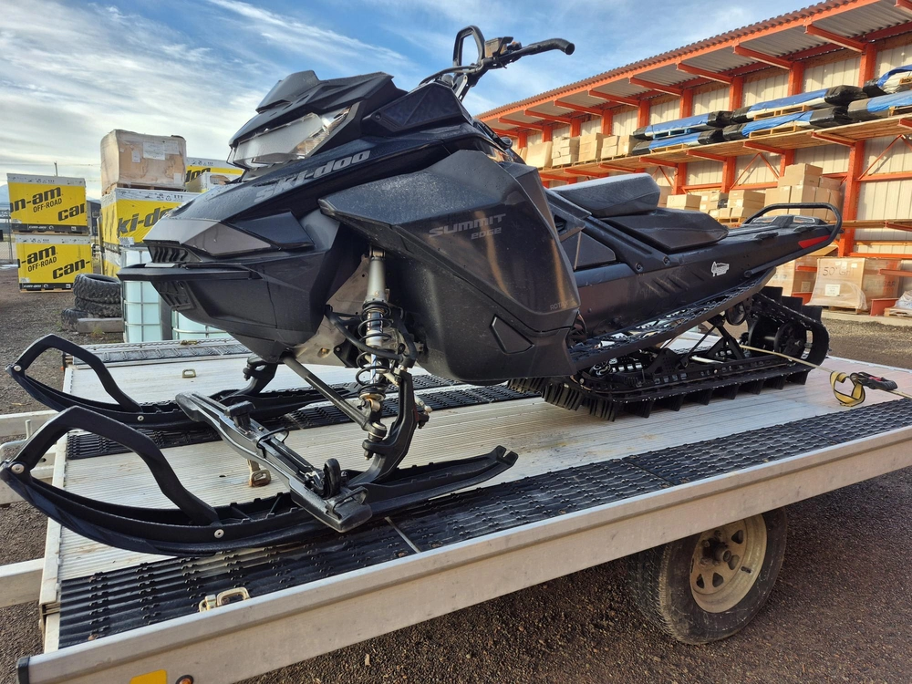 2022 Ski-doo Summit Edge 850 154 3"