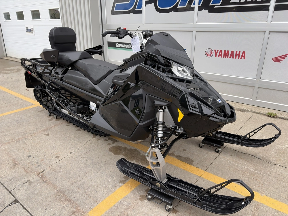Polaris Prostar S4 Voyageur Adventure Ultimate 2027