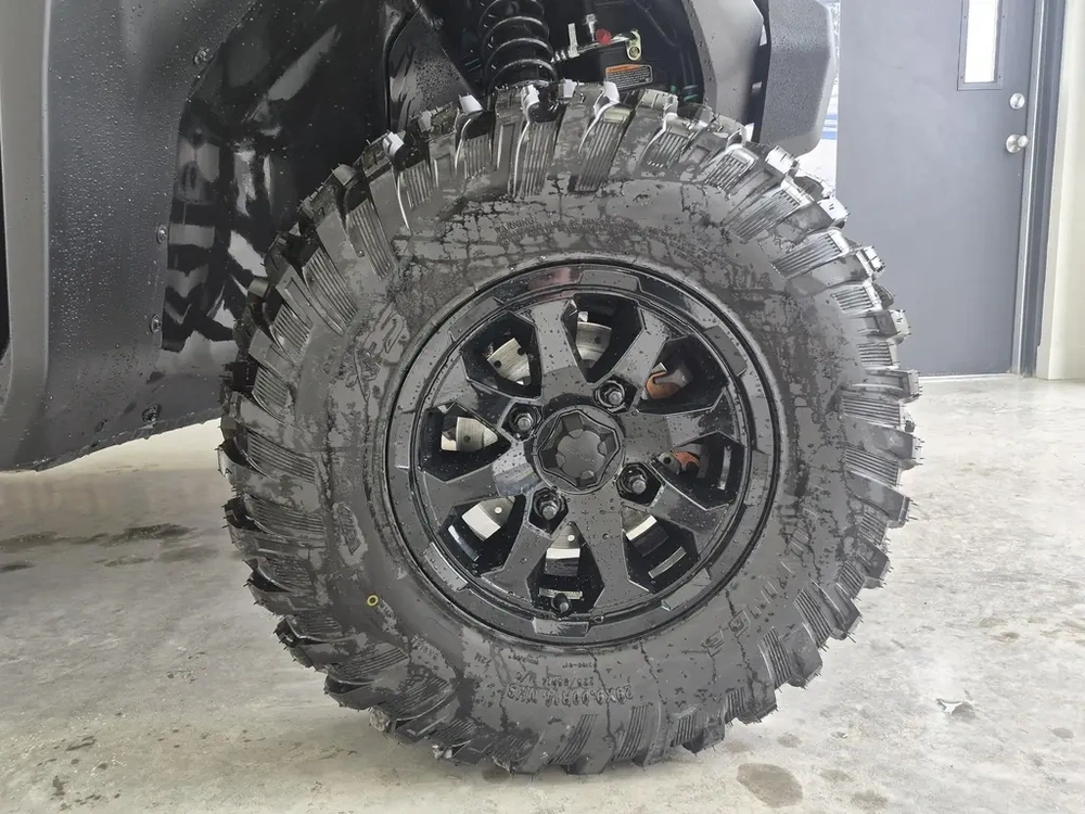 2026 Can-am Defender Xt Cab Hd11 With 10.2