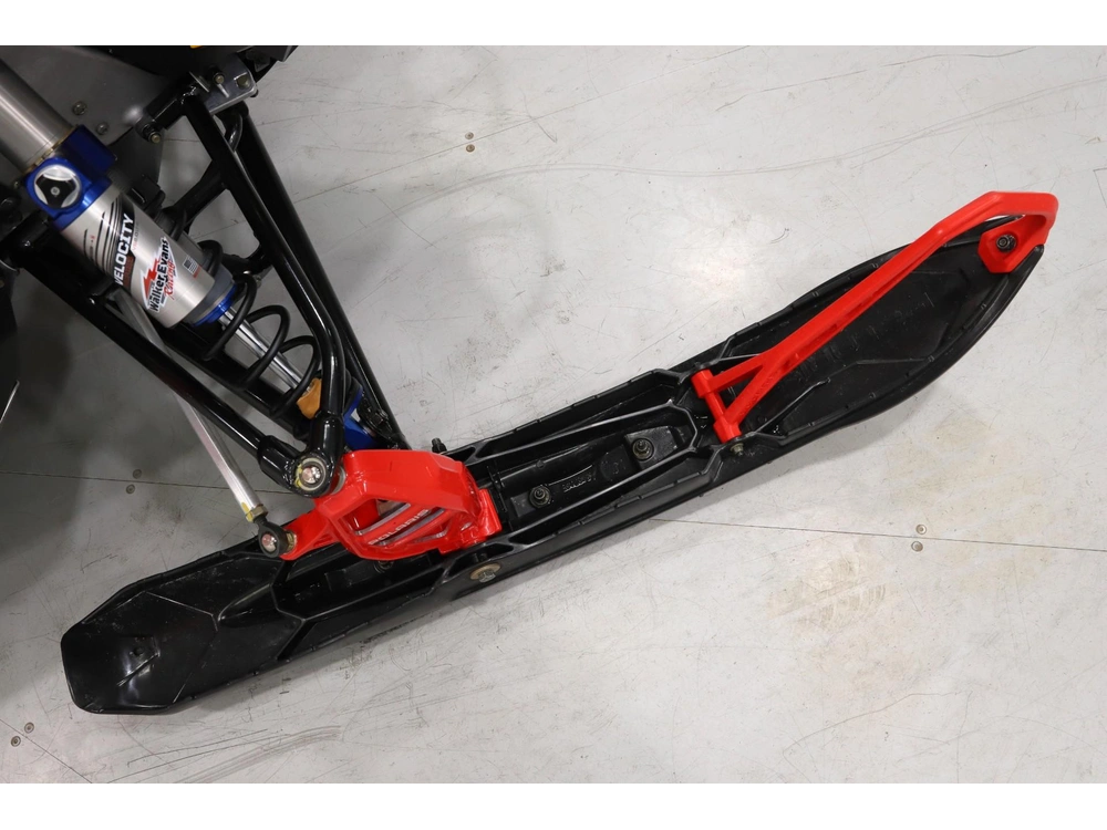 2026 Polaris 850 Switchback Assault 146 - 1.5 Ice Storm alt