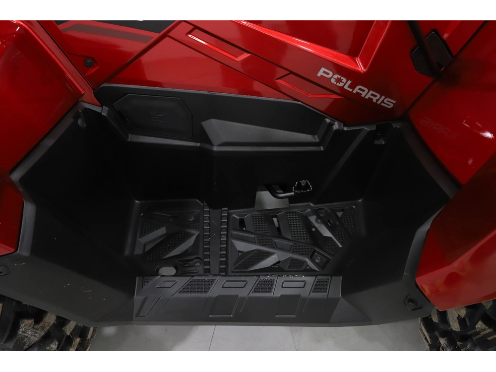 2026 Polaris Sportsman 570 Trail Sunset Red alt