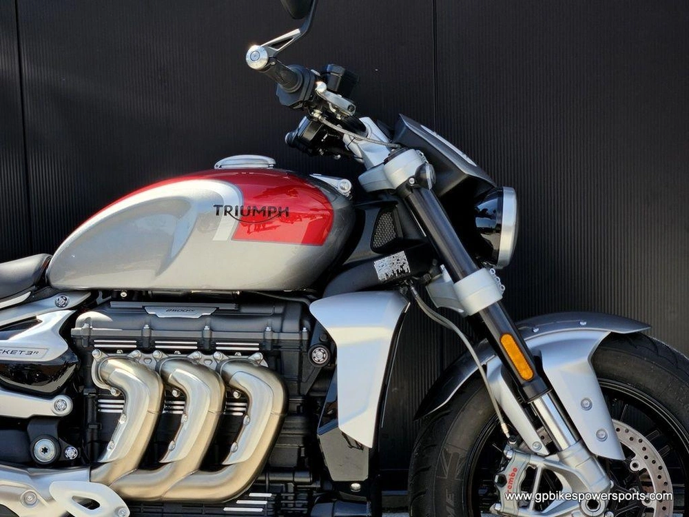 2023 Triumph Rocket 3 R Silver Ice Cranberry Red