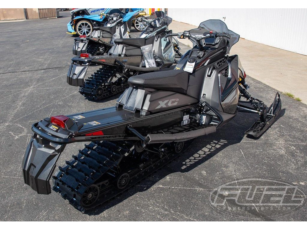 2027 Polaris 850 Switchback Xc 146 1.6 7s Gloss Black alt