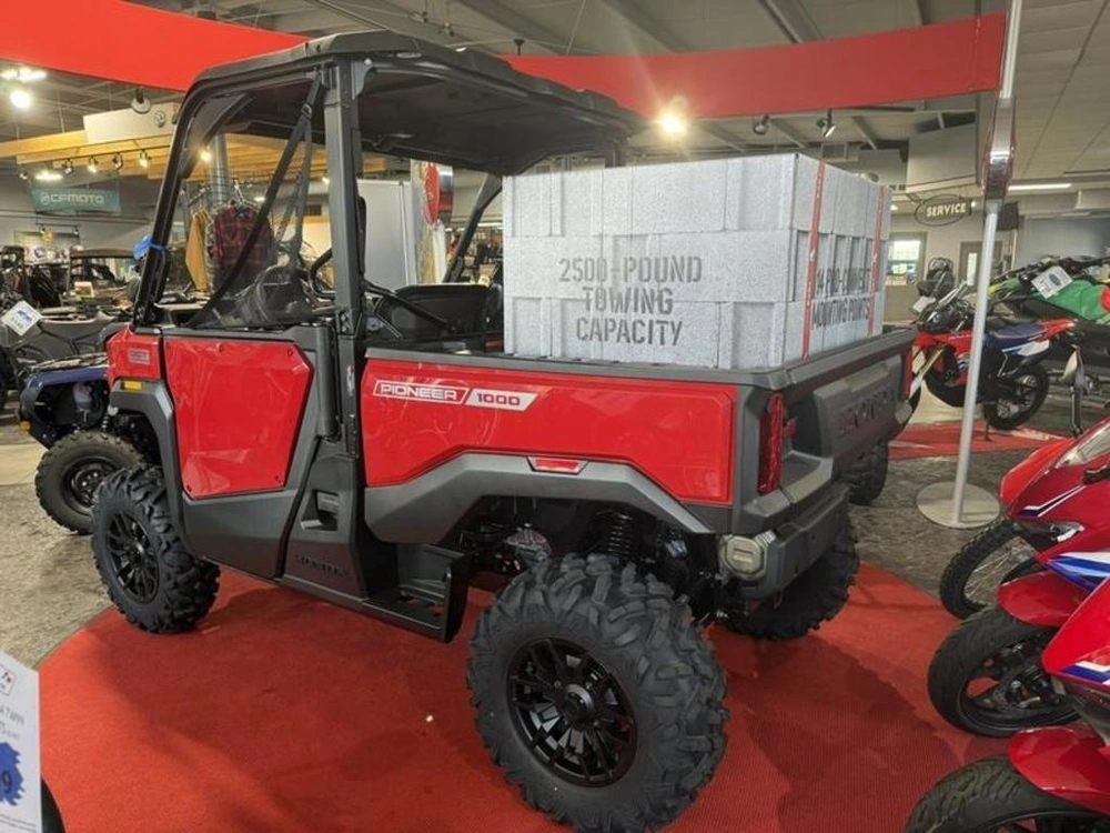 2026 Honda Pioneer 1000 Deluxe