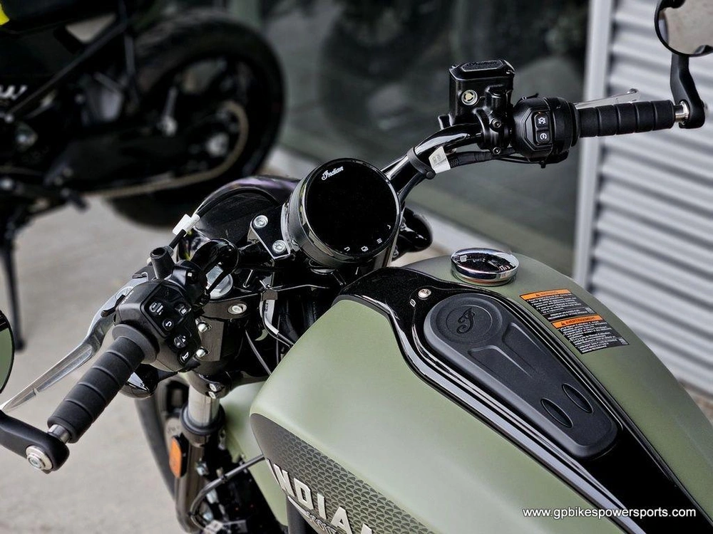 2026 Indian Motorcycle Scout® Bobber Limited +tech Moss Green Smoke