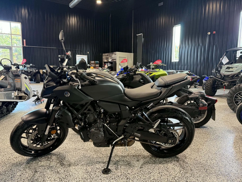 2026 Yamaha Mt-07 alt
