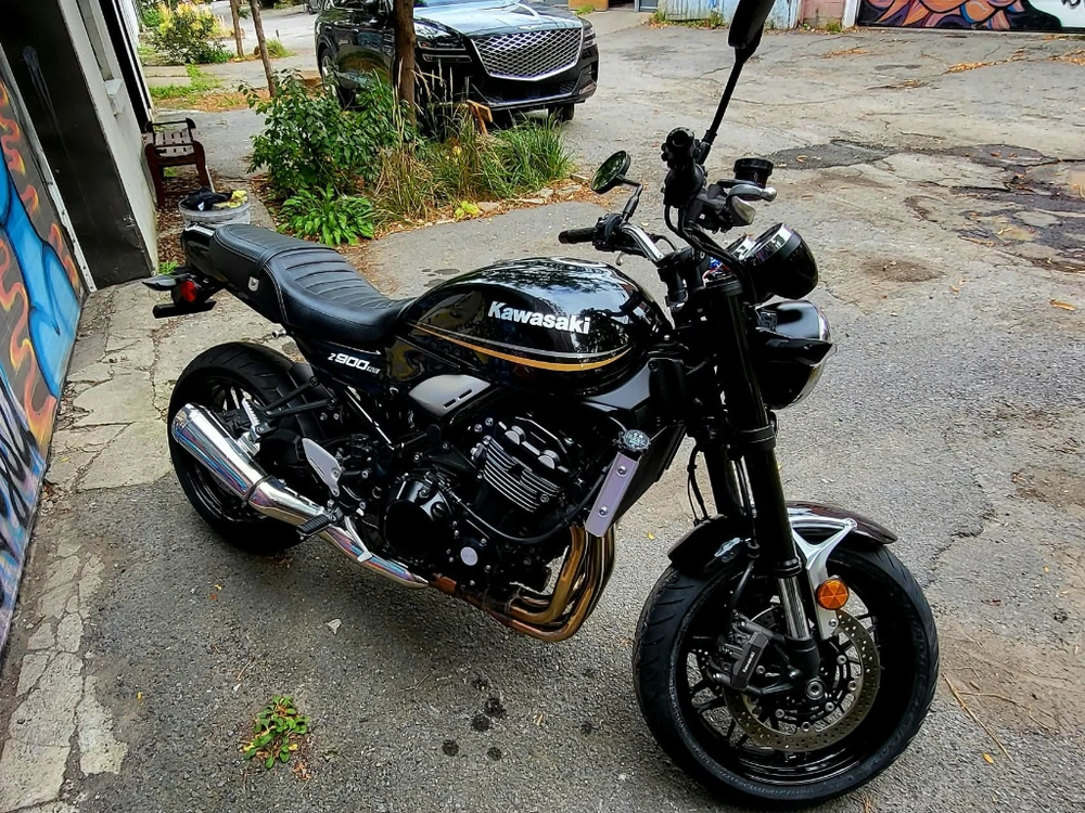 Kawasaki Z900rs 2019 alt