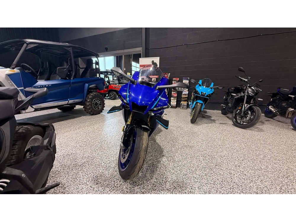 2026 Yamaha Yzr-r1 alt