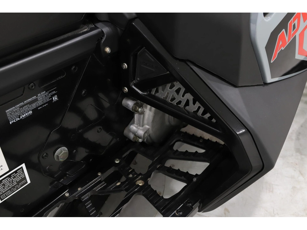 2025 Polaris Prostar S4 Indy Adventure 137 alt