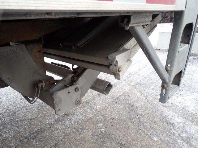 Freightliner M2106 2019