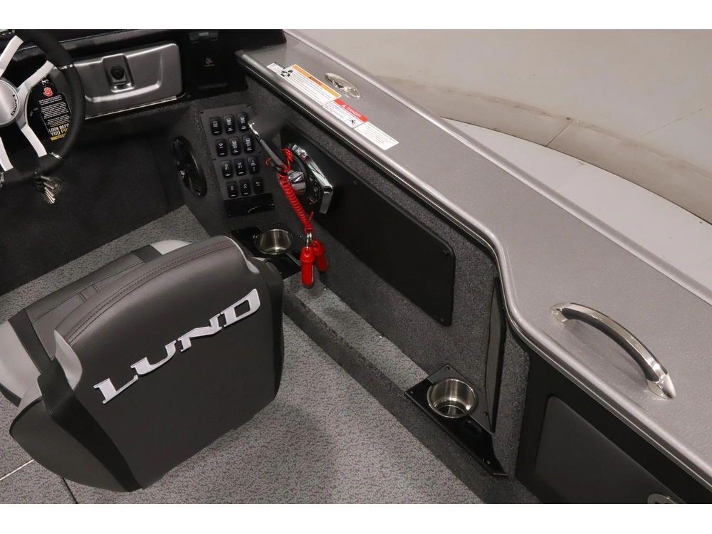 2026 Lund Boat Co 1875 Pro V Sport alt