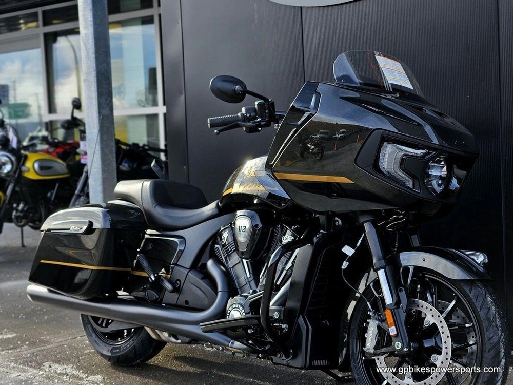 2026 Indian Motorcycle Challenger® Dark Horse® 112 Black Crystal W/black Metallic & Championship G