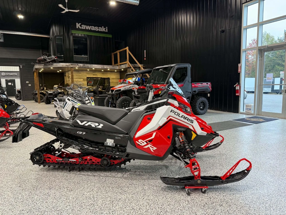 2027 Polaris Indy Vr1 137 alt