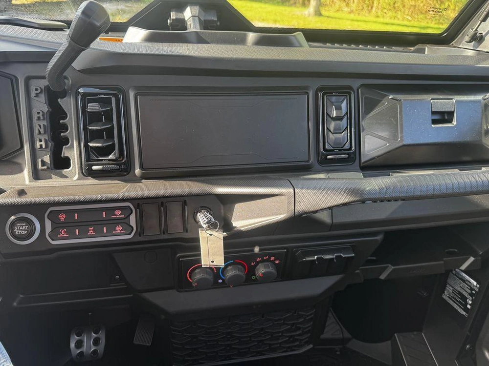 2027 Can-am Defender Xu Xt Cab Hd10