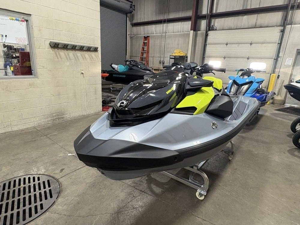 2025 Sea-doo Rxp-x™ 325 Tech, Brp Premium A, Ibr Ice Metal / Manta Green