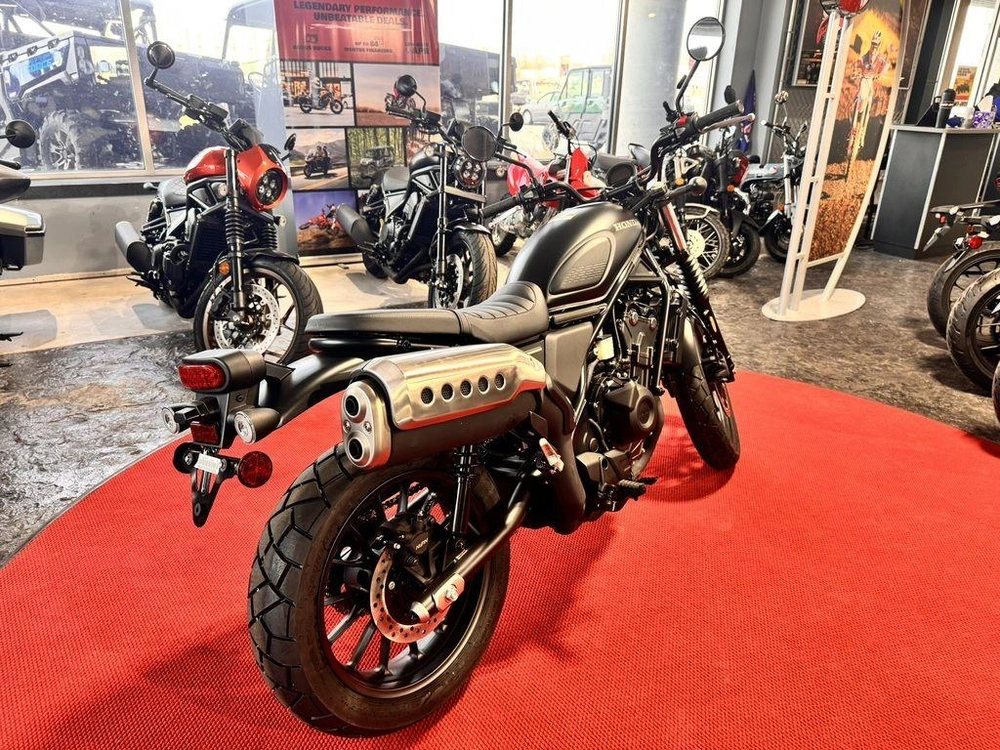 2025 Honda Scl500